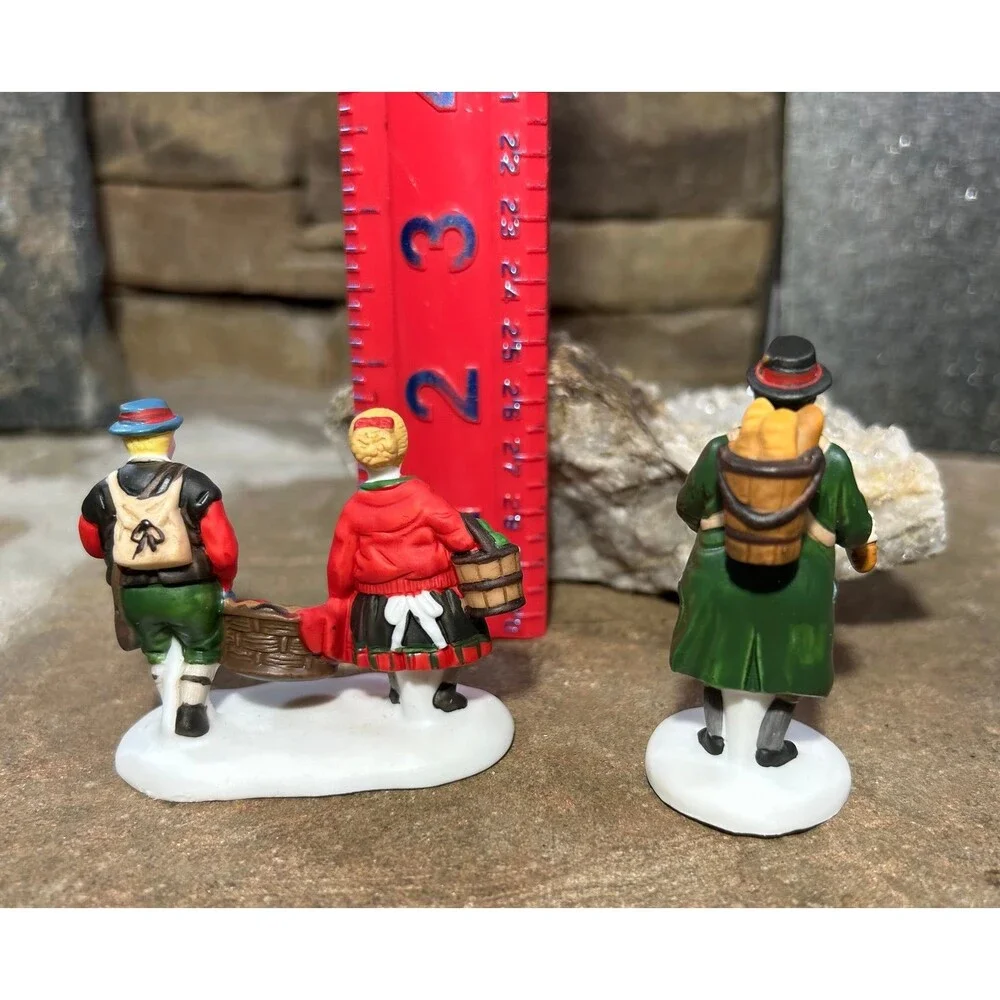 Dept 56 Buying Bakers Bread #5619-7 box